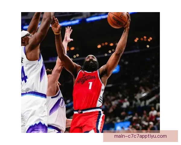 伦纳德反思快船失守盛赞詹东星