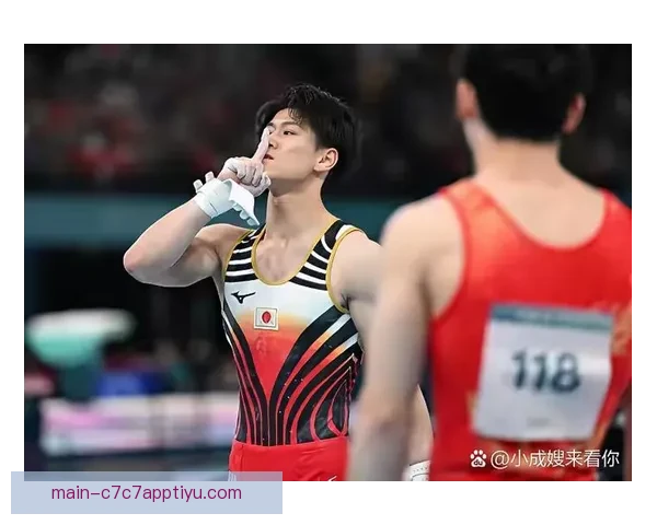 中国跳水好手展现实力 顺利挺进男子三米跳板半决赛